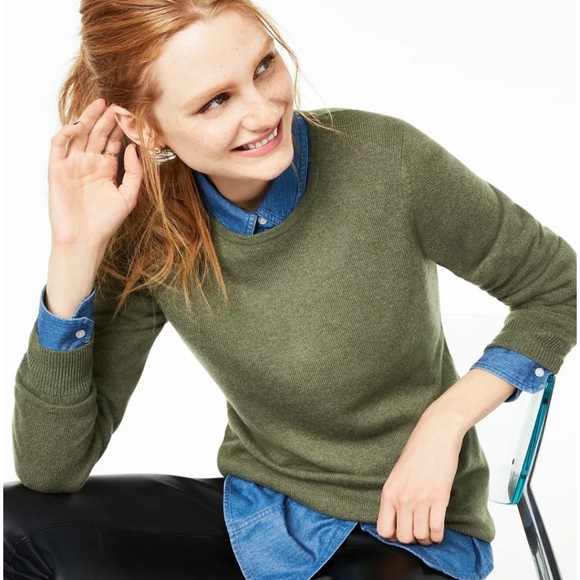 Charter Club Crewneck Women's 100% Cashmere Green Sweater Size Small - Picture 10 of 11